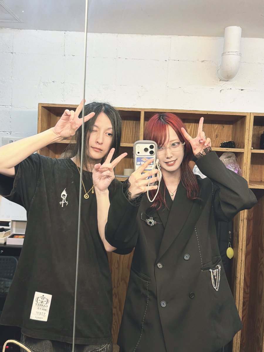io_nightowl's tweet photo. 折原伊桜主催ライブ「共同戦線vol.2」
草野華余子さん、S!Nさんと
バンドセットスリーマン！
ありがとうございました🔥🔥🔥 https://t.co/VENZrXrTpf