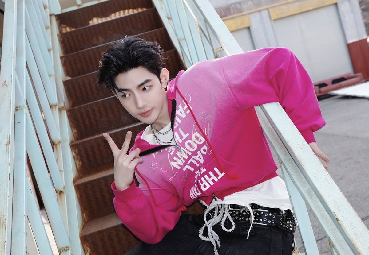 zhang hao ʚĭɞ tweet media