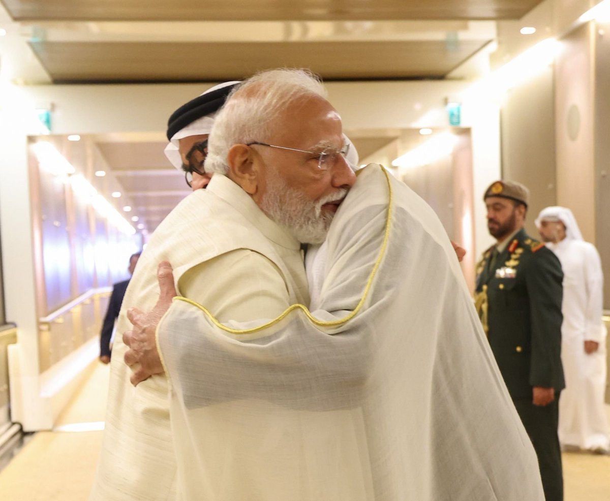 annukhan78's tweet photo. दोस्ती सलामत रहे @MohamedBinZayed @narendramodi https://t.co/VdQiq5iqLn
