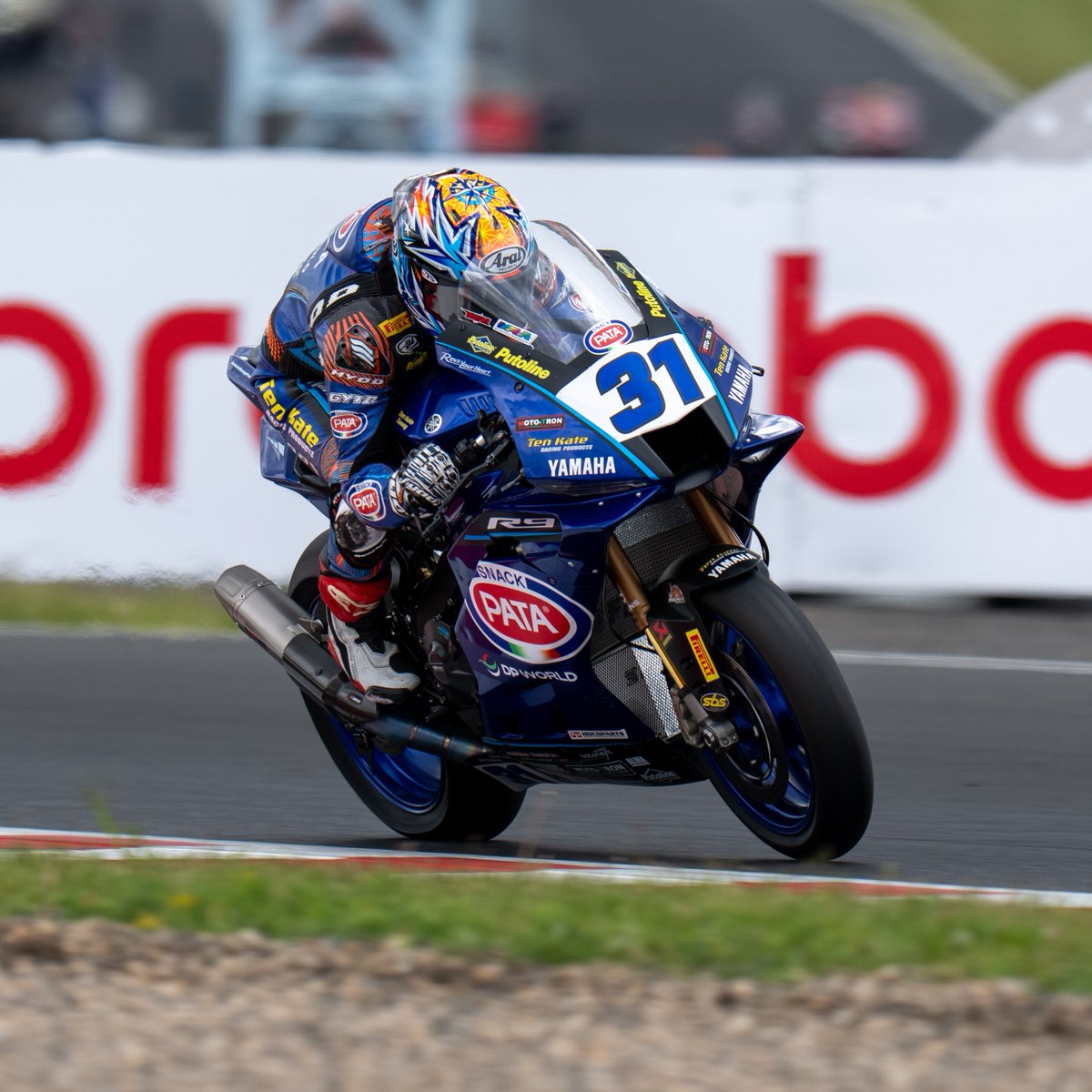 Pata Yamaha Ten Kate Racing tweet media