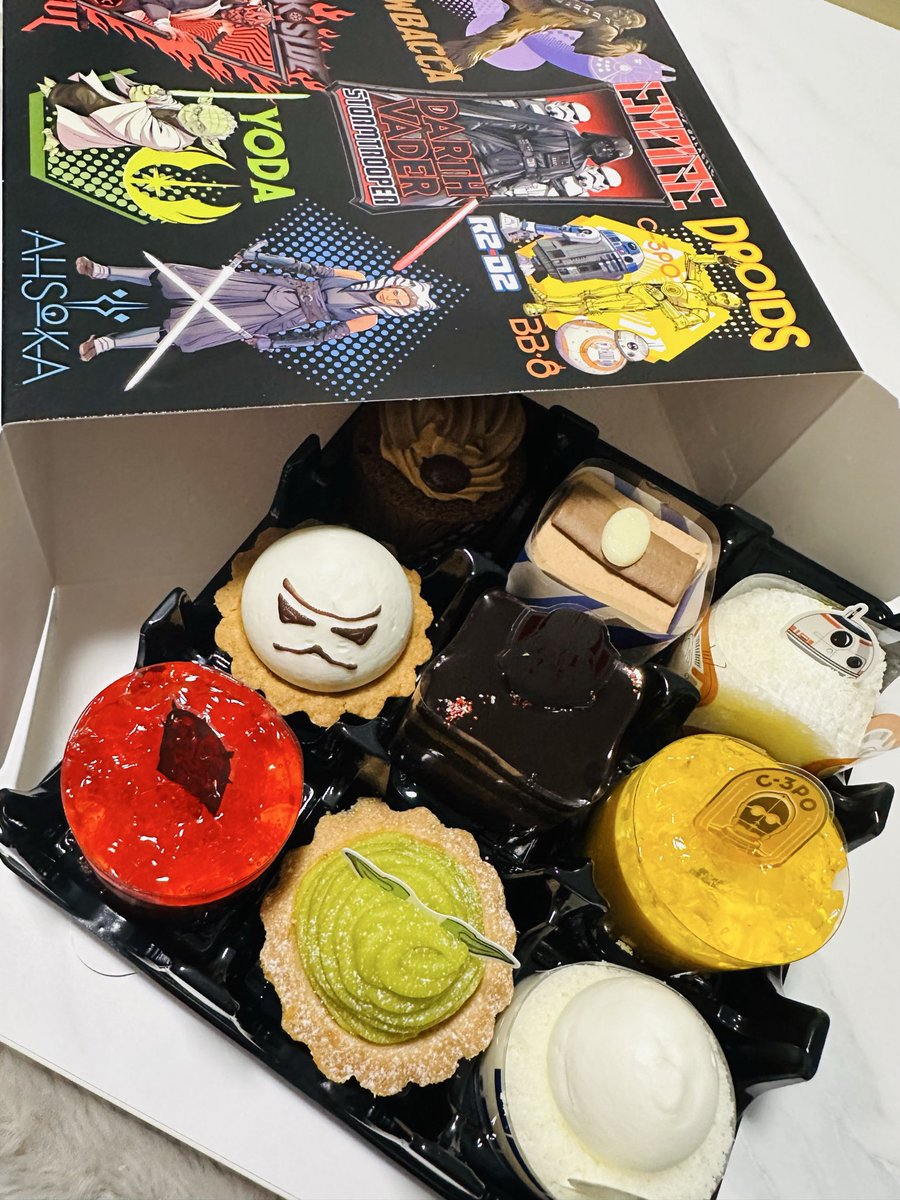 3drun3's tweet photo. コラボケーキ出てるんだよーですぐに買ってきてくれるの私のこと好きすぎて好🫶 https://t.co/V3vnY2pTPL