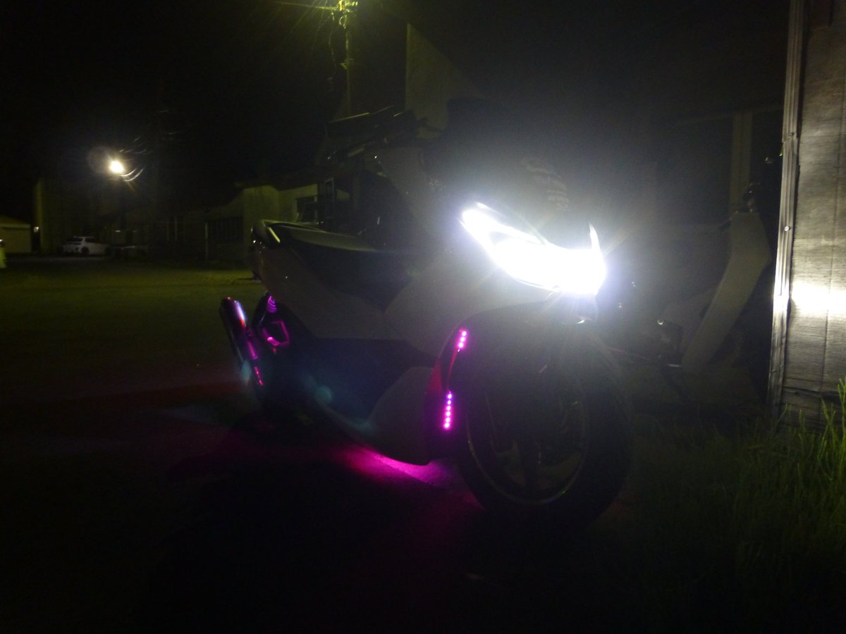 ribbon_spread's tweet photo. 完成！
本日通勤で使用！
#pcx #pcx125 #jf56 https://t.co/h78fW0cSig