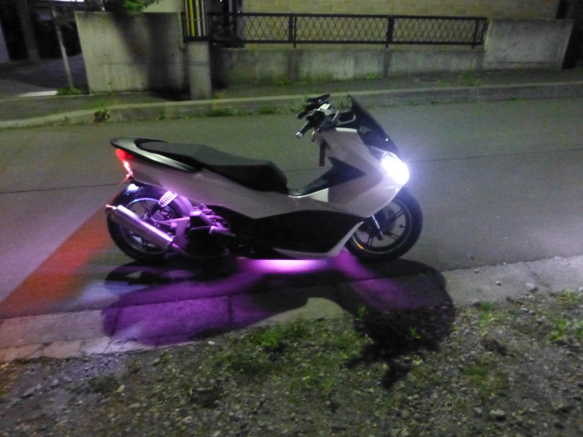 ribbon_spread's tweet photo. 完成！
本日通勤で使用！
#pcx #pcx125 #jf56 https://t.co/h78fW0cSig