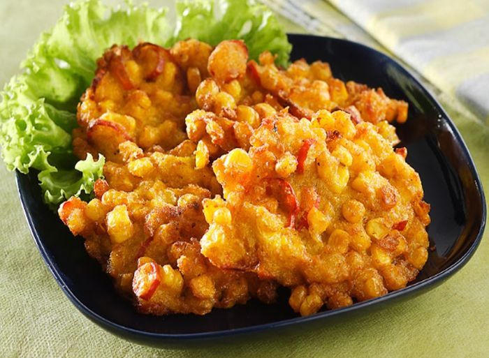 BASEBIJI's tweet photo. ✨ SESI I ㅡ Gorengan ✨

Tim bakwan sayur or Tim bakwan jagung? https://t.co/EunQZxDBoD
