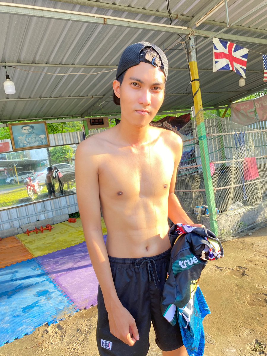 โน่ tweet media
