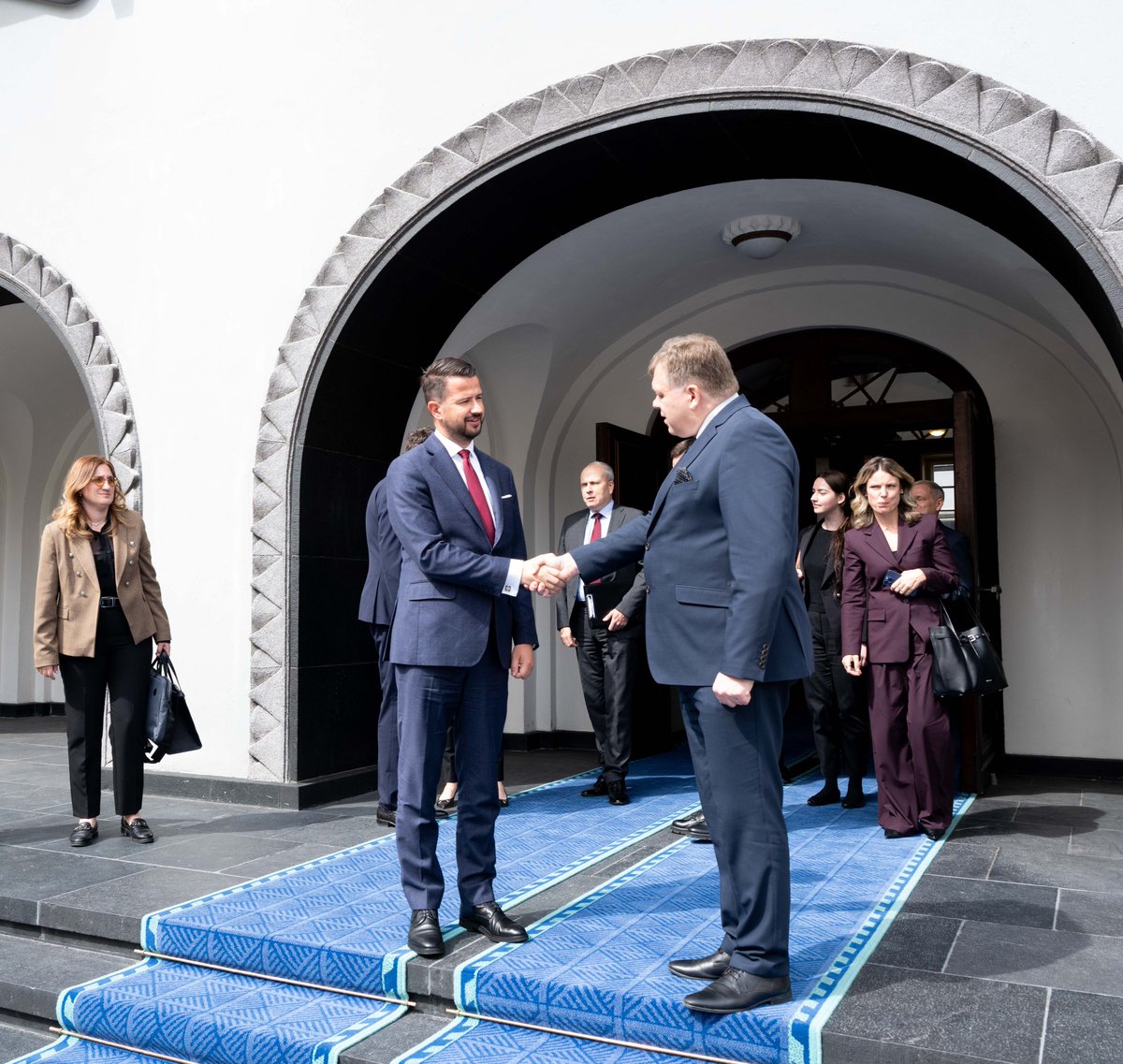 Riigikogu's tweet photo. 🇪🇪 Speaker @LauriHussar to 🇲🇪 President @JakovMilatovic: Estonia strongly supports #Montenegro’s path to the EU. Hussar noted that the 🇲🇪has made remarkable progress as an EU candidate state. #EUEnlargement https://t.co/MXGNBNKyft