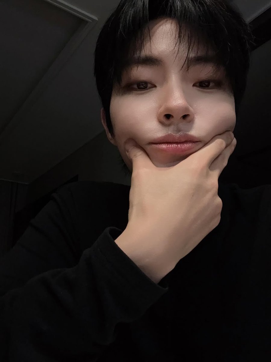 inyouppics's tweet photo. 260515 Hwang Inyoup Instagram update #HwangInYoup #황인엽 

"🎥🎬📷🖤"

🖇️ https://t.co/OqQX5D5jkK https://t.co/xZ5C8gvtZW