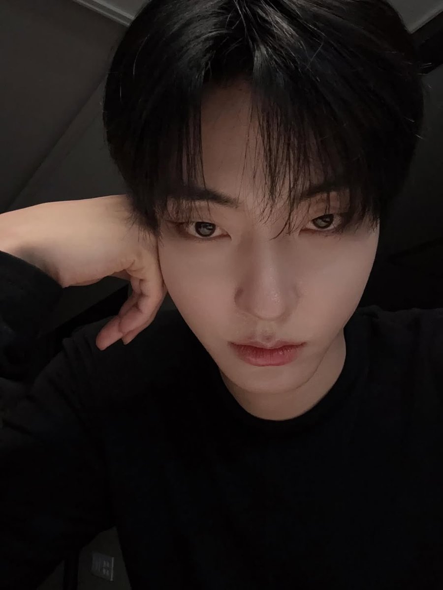 inyouppics's tweet photo. 260515 Hwang Inyoup Instagram update #HwangInYoup #황인엽 

"🎥🎬📷🖤"

🖇️ https://t.co/OqQX5D5jkK https://t.co/xZ5C8gvtZW