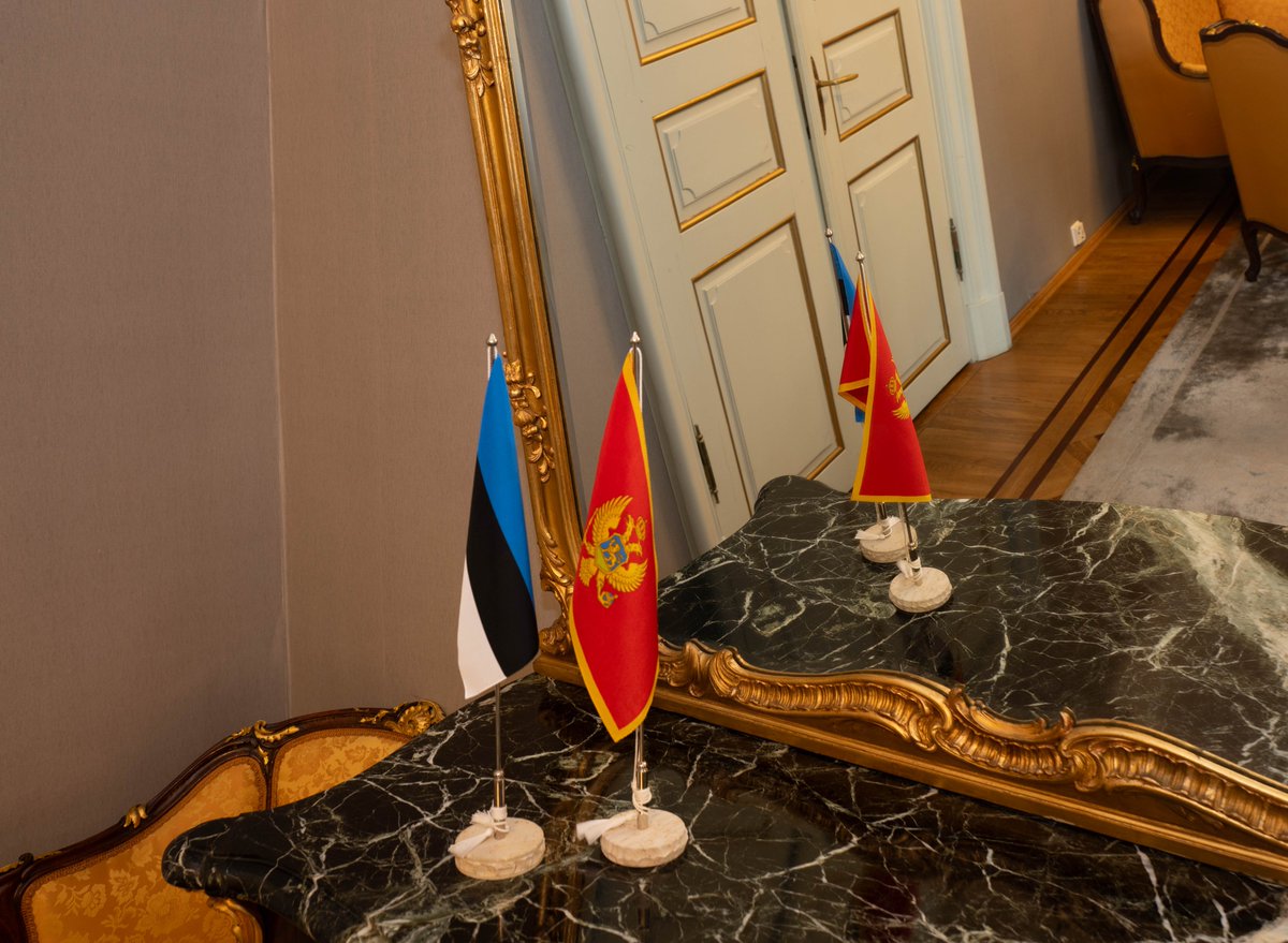 Riigikogu's tweet photo. 🇪🇪 Speaker @LauriHussar to 🇲🇪 President @JakovMilatovic: Estonia strongly supports #Montenegro’s path to the EU. Hussar noted that the 🇲🇪has made remarkable progress as an EU candidate state. #EUEnlargement https://t.co/MXGNBNKyft