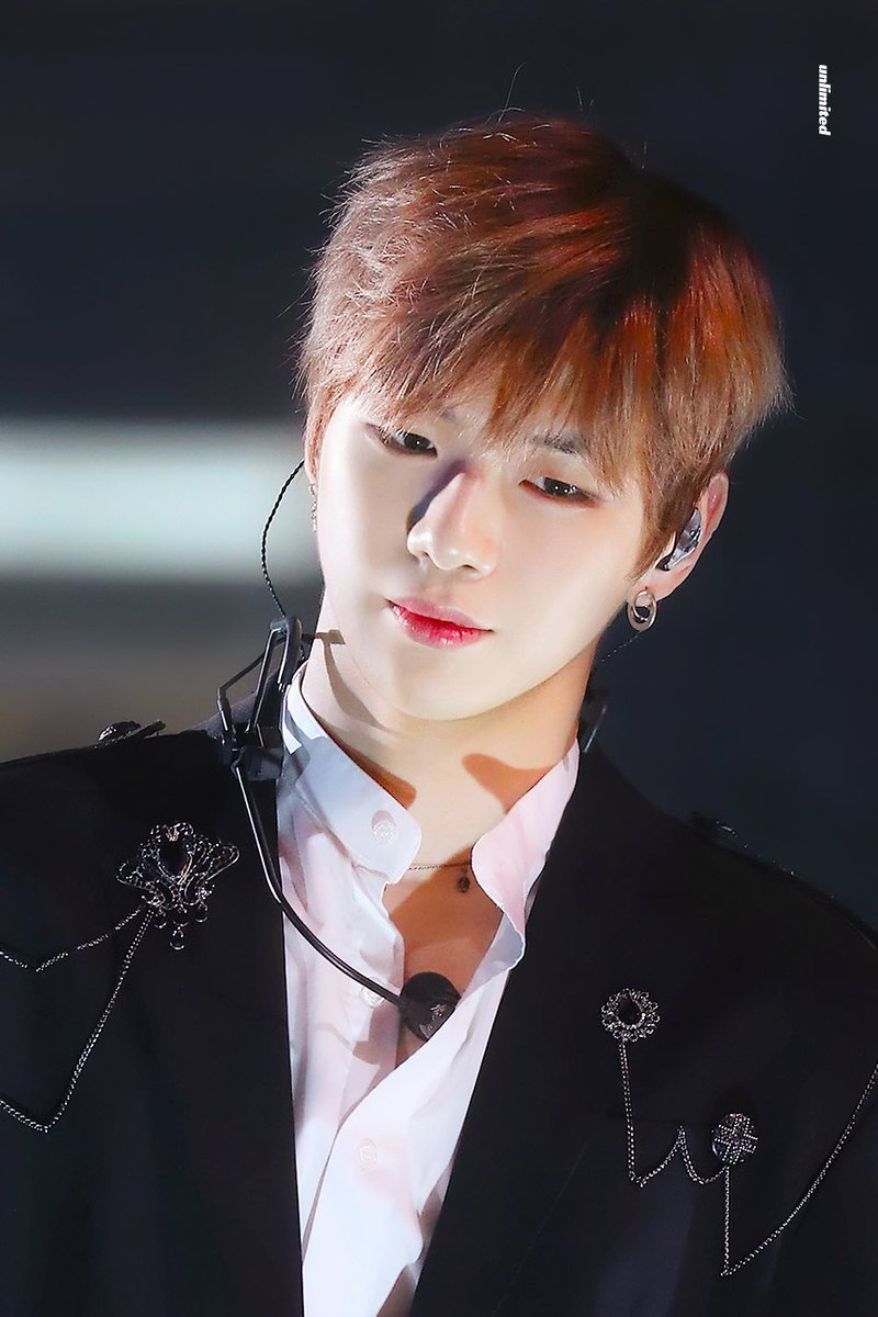 With Kang Daniel Thailand tweet media