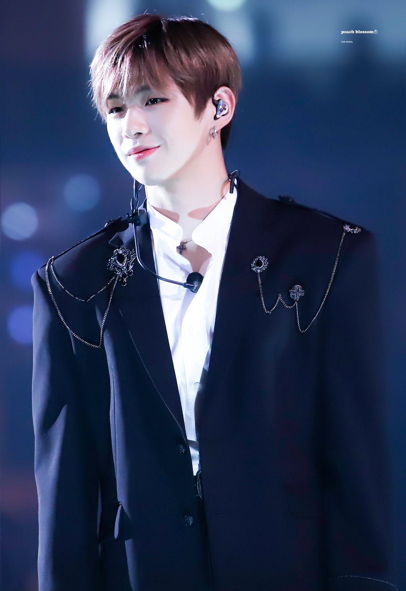 With Kang Daniel Thailand tweet media
