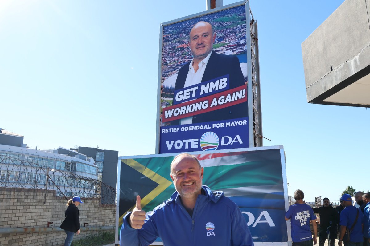 DAEasternCape's tweet photo. Today, the DA stepped things up a notch in our battle to #getNMBworkingagain by intensifying our campaign to make Nelson Mandela Bay safe again. We unveiled the first of our mayoral campaign billboards in Korsten, Gqeberha. Our message on crime is simple: Catch. Convict. Clean up!