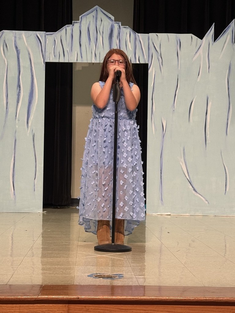 swisd_swe's tweet photo. What a fantastic Talent Show! 🌟 All of our participants did an amazing job showcasing their talents. Congratulations to our winners: 🥉 Bella, Nayelli, Riley &amp; Naylah – “California Girls” 🥈 Gabriel Mendiola – “Thriller” 🥇 Serenity Joyner – “Lift Me Up” 💙🤍 #SWERangers https://t.co/DyHUUGIMFi