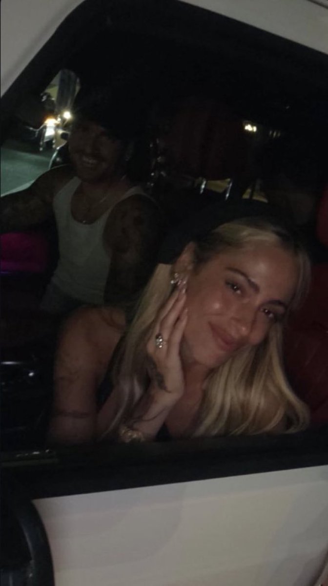 tininnews's tweet photo. TINI en Miami. https://t.co/3n8D9hyXF4