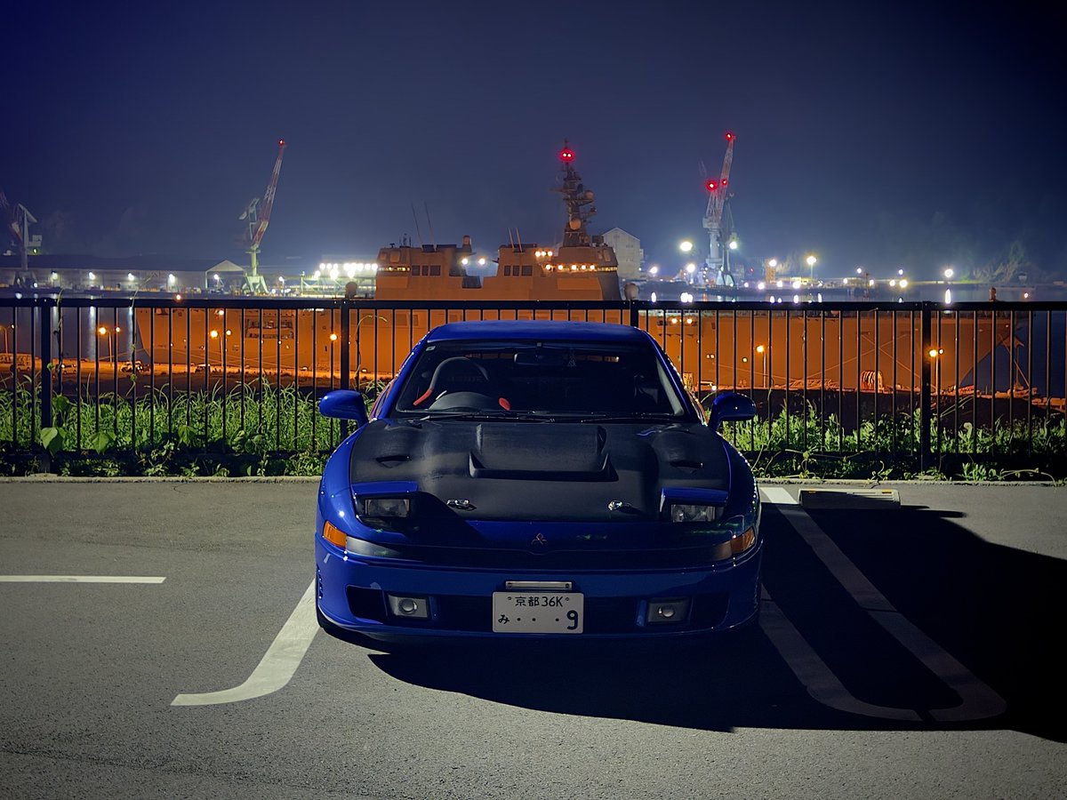 くら tweet media