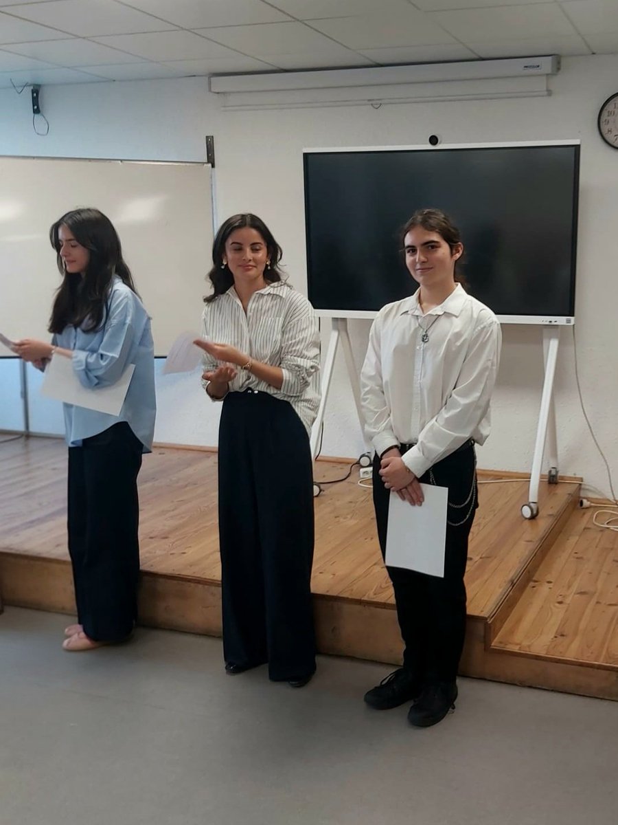 LyceeBalagne's tweet photo. Le Lycée de Balagne a vibré au rythme du verbe et de la réflexion. Pour cette première édition, en partenariat avec Le Rotary Club de Balagne, cinq élèves Baptiste, Lucie, Nina, Pauline et Stella ont relevé le défi de l'art oratoire.
Merci au Rotary Club de Balagne 🙏🏻
@accorse https://t.co/ckDdVaLmsY