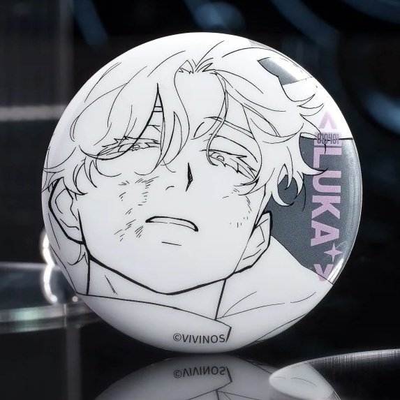 LUKA_SYNDR0ME's tweet photo. I love how they sell merch of Luka beat up https://t.co/t0i3txIwc8