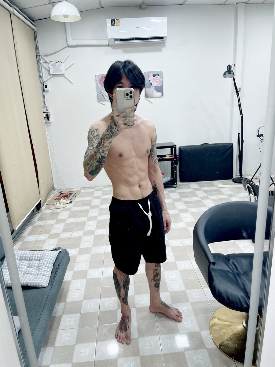 ต้าวนกฮูก tweet media