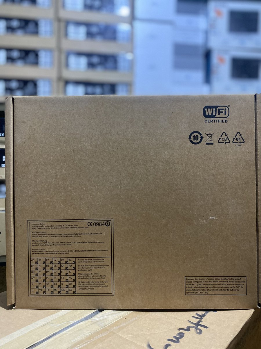 HComSoluti0n's tweet photo. Access Point ≠ Router
Stop using one device for everything.
Access points and Routers are available at store https://t.co/yUUMS1x9zw