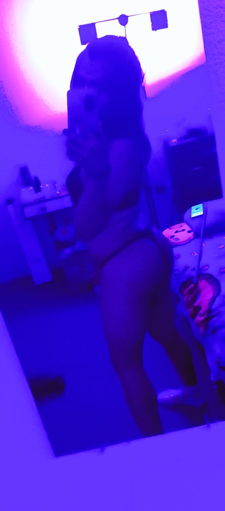 Alinetvblack's tweet photo. Amoooo https://t.co/mgS7ZwYOap