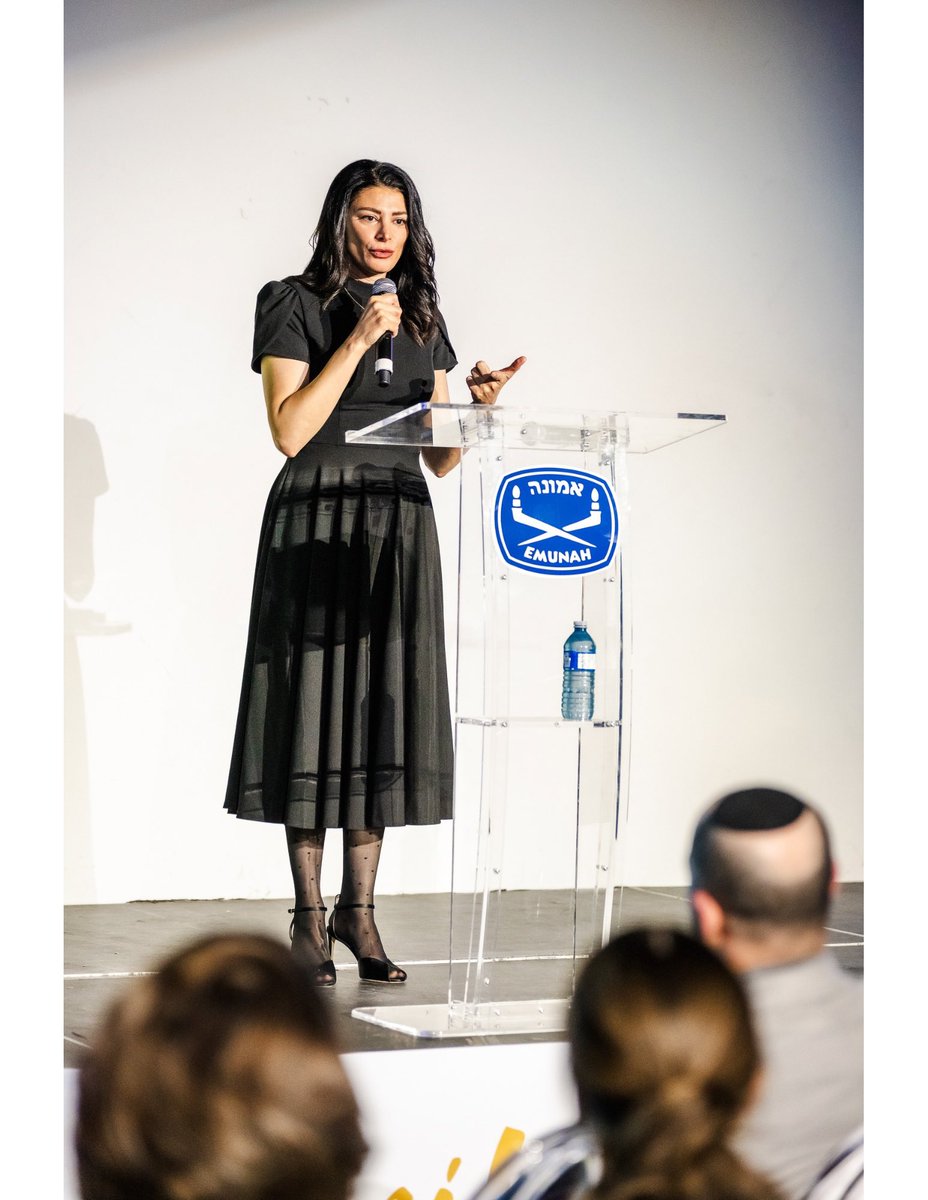 Rawan Osman روان عثمان tweet media