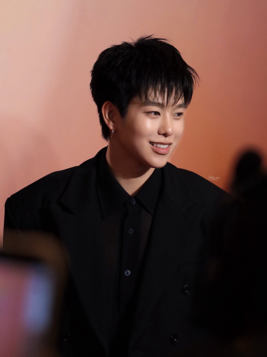 ━ แพ่แว้ . ◡̈ ₊˚ෆ⊹. tweet media