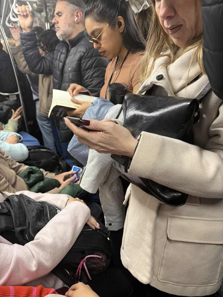 Sublecturas tweet media