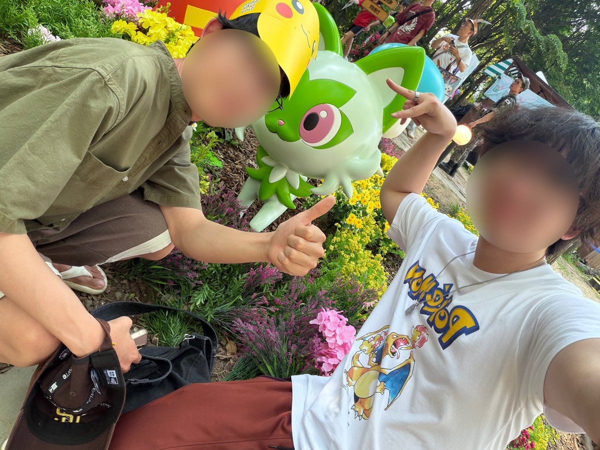 しろい tweet media