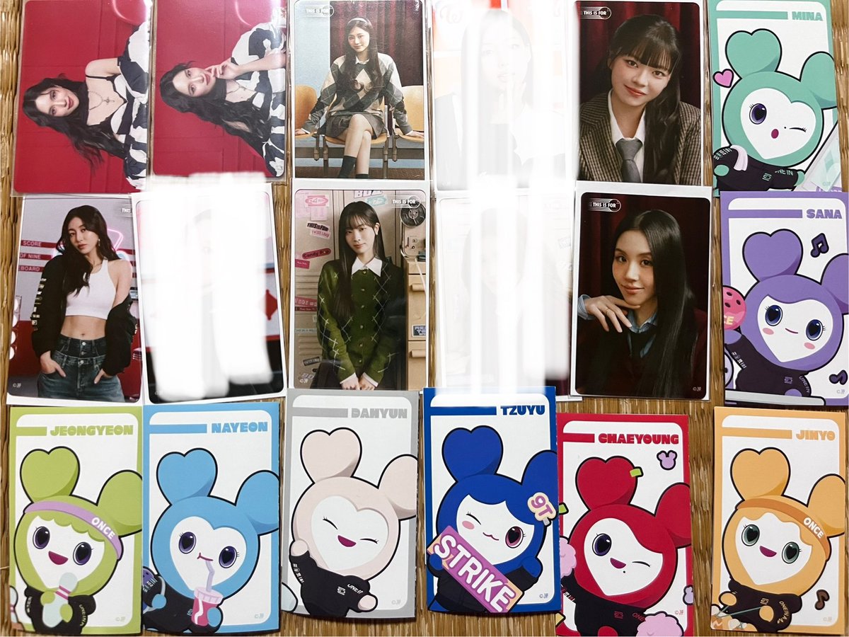 유나. tweet media