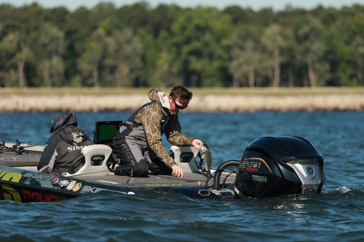 TexasBoatWorld's tweet photo. Bassmaster Elite Santee Cooper Lakes day 2
John Garrett 
#texasboatworld
 #sdgマリン https://t.co/qyvENbF7JE