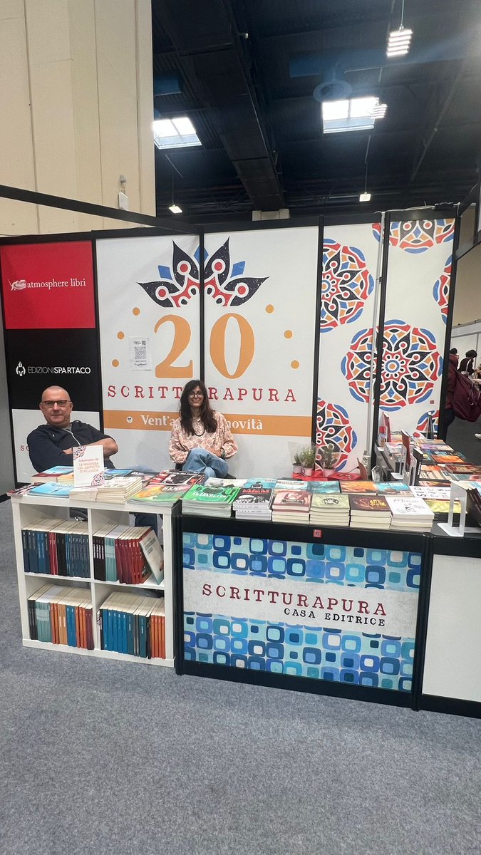 Uther_Pendrqgon's tweet photo. Salone internazionale del libro di Torino 

Ci sono anche io https://t.co/8lUbMSsYOT
