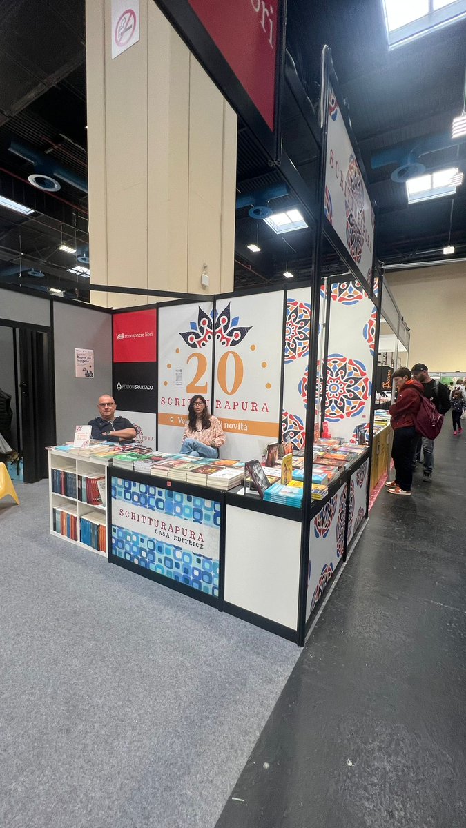 Uther_Pendrqgon's tweet photo. Salone internazionale del libro di Torino 

Ci sono anche io https://t.co/8lUbMSsYOT