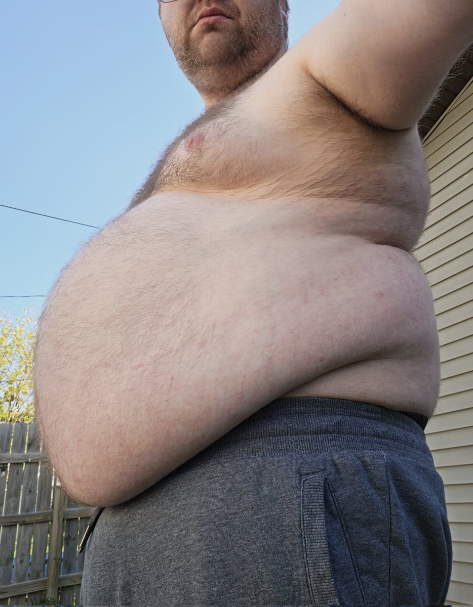 BuiltThicker tweet media