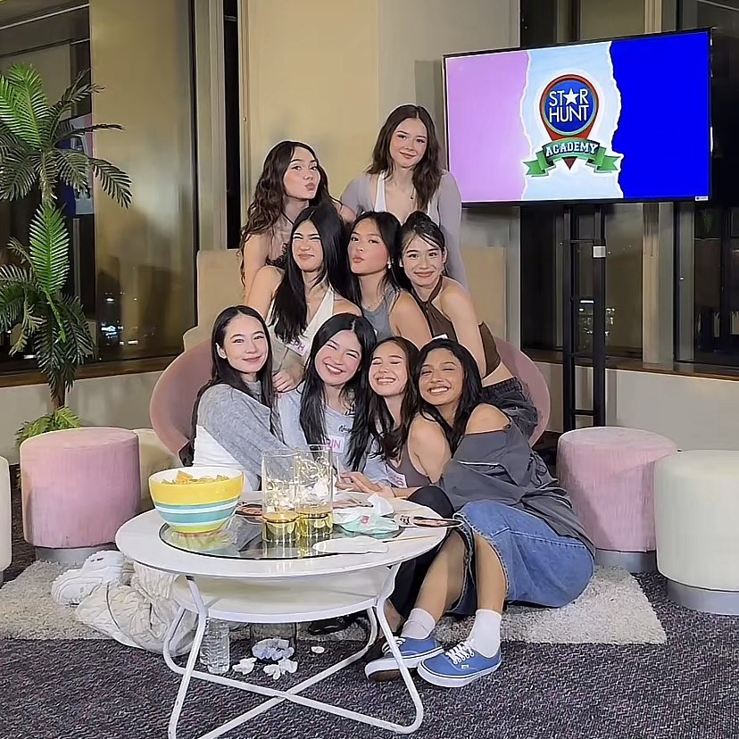 capt_binibeanie's tweet photo. happy anniversary, sha girls! so so proud of y’all 🥹✨

p.s. may naka-ss naman 😝 https://t.co/PbOTclGB6U
