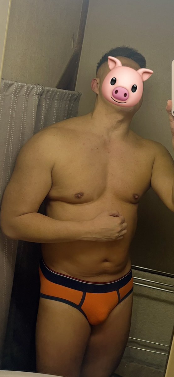 Zac tweet media