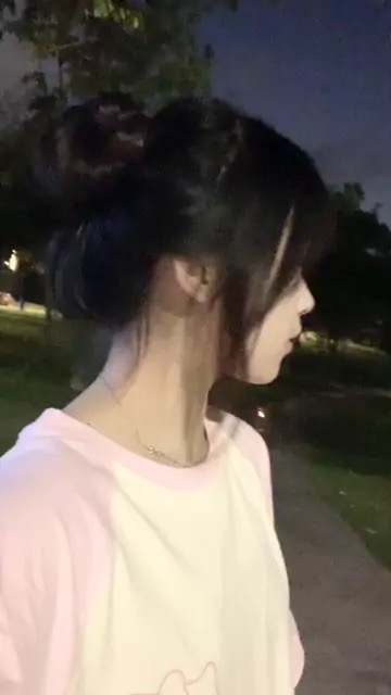 19歲🍑大一學生🍑陳雨萱 tweet media