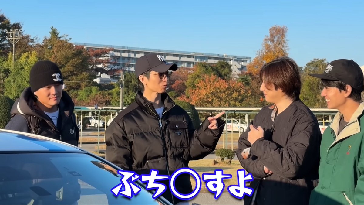 hgll64154's tweet photo. ペーパードライバーに厳しい田中教官普通にコワくて泣いてる https://t.co/5Dzx99mXFx