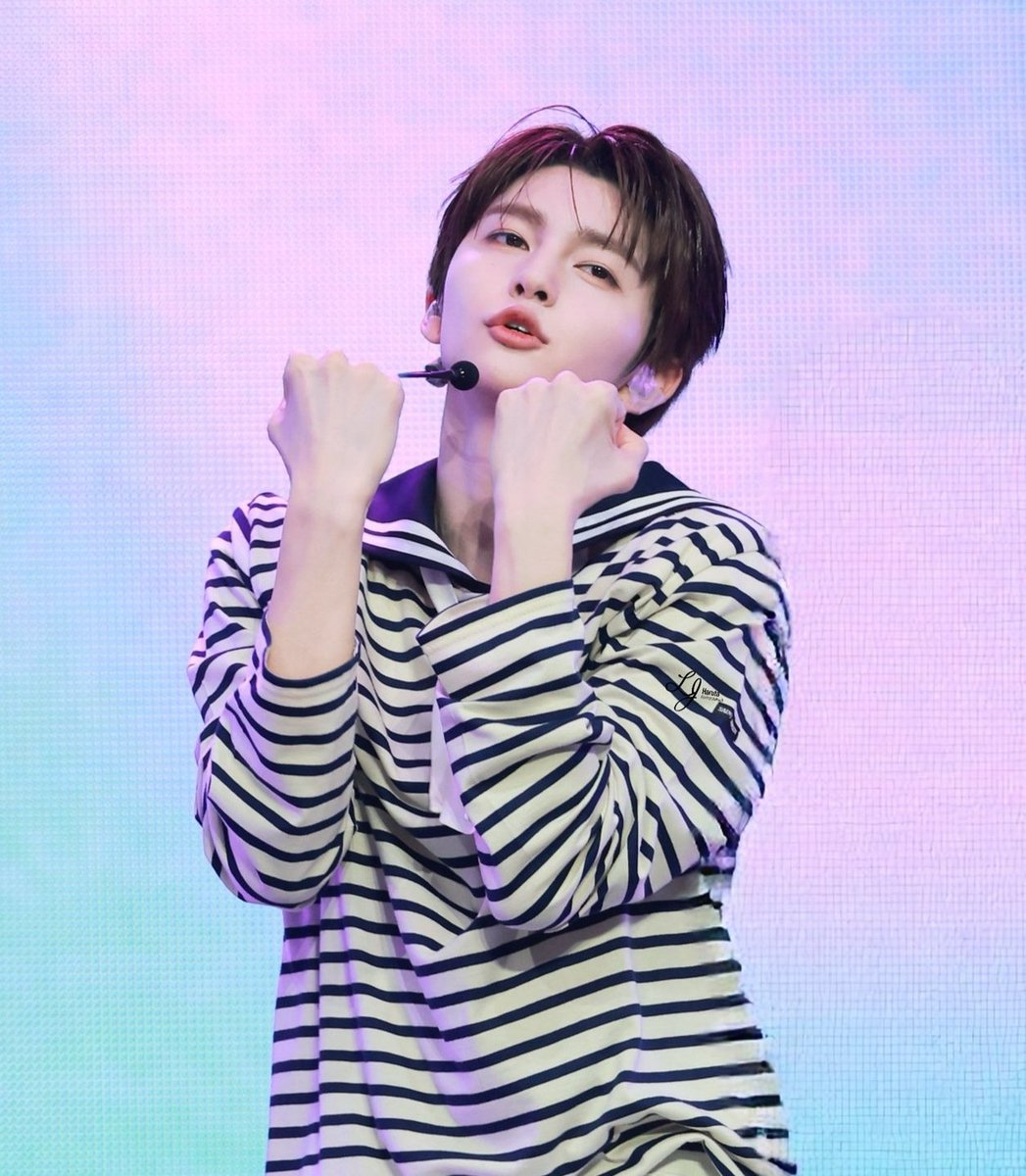 Dailywithharuta's tweet photo. It’s such a pity we didn’t get to see Haruta in a sailor outfit at the Macau fan meeting 🥹

Photo credits: on pic
#HARUTA #SMTR25 https://t.co/pC7S4drmtH