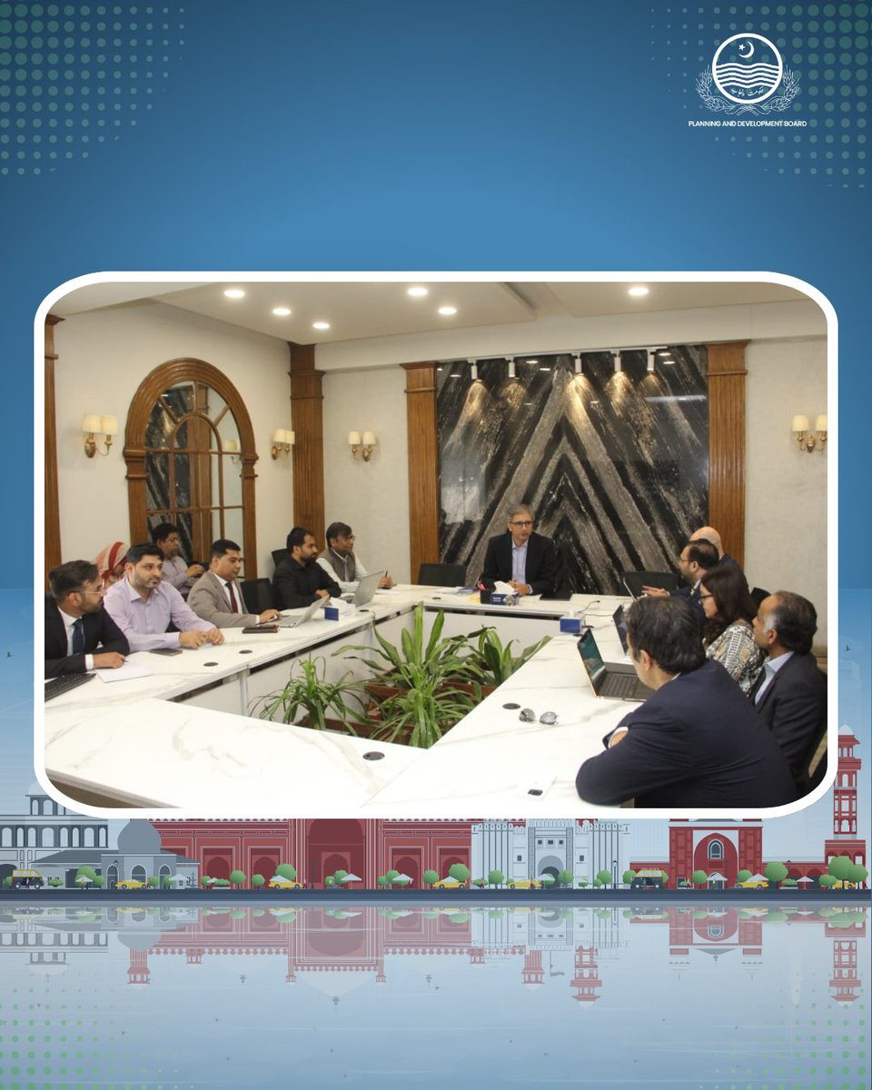 ggwoasieq11's tweet photo. Punjab Nursing & Health Workforce Reform Program Meeting with Asian Development Bank ( @adb_hq ).
Meeting held at the Planning & Development Board, chaired by Dr. Waheed Asghar Bhatti (Senior Chief ECA, P&D Board)
#PnDBoard #PlanningForTomorrow @GovtOfPunjab https://t.co/4sNqPGiN0W