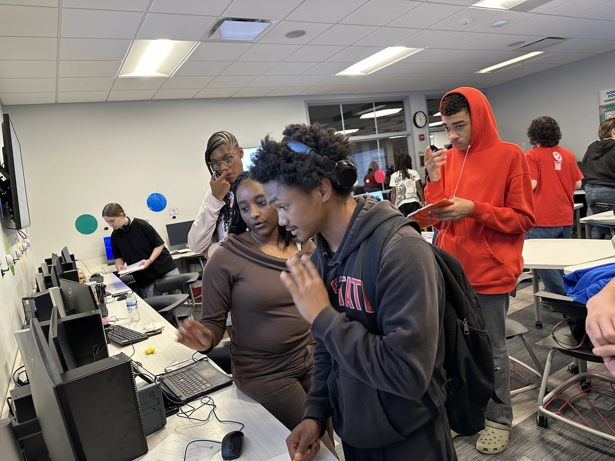 TECH CORPS tweet media