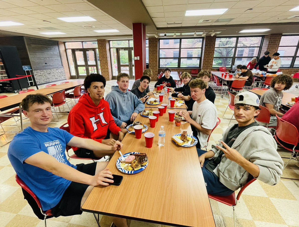 HuntleyFB's tweet photo. 2026 offseason in the books!! Congrats and a huge thank you to our football moms for organizing the end of the year breakfast!! Boys were well fed for sure!! #footballfamily https://t.co/vuFr9lyOKr
