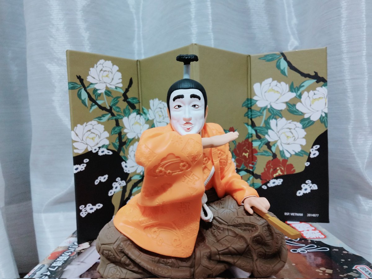 unchichi8's tweet photo. 志村けん アイーン！バカ殿様フィギュア

屏風も付いたオトクなフィギュア

※「アイーン」は威嚇のポーズです。主にいかりや長介に向けて使われていました。
ジェスチャー自体は昔から使われていましたが、「アイーン」という擬音はかなり後になってから付けられた物です。 https://t.co/bHizxCk0XE
