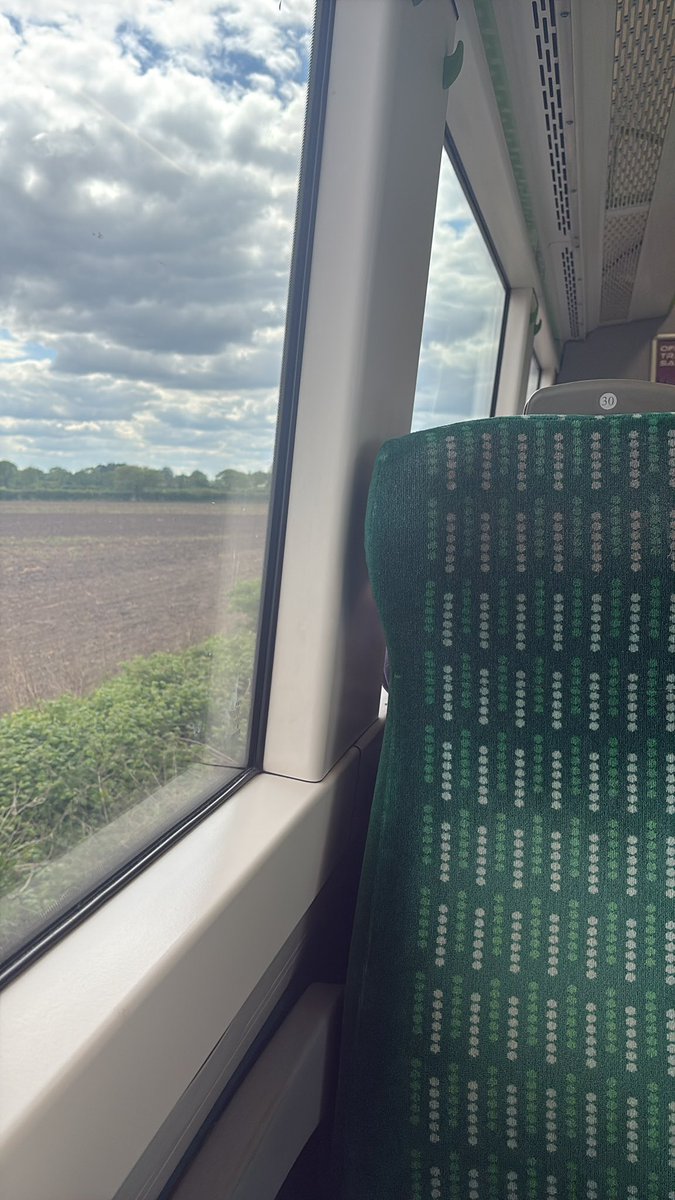 jackedsmith195's tweet photo. Random football shenanigans, on my way to Notts County vs Chesterfield playoff semi final. Not even ticking a new ground off… https://t.co/pNX9MvOjSP