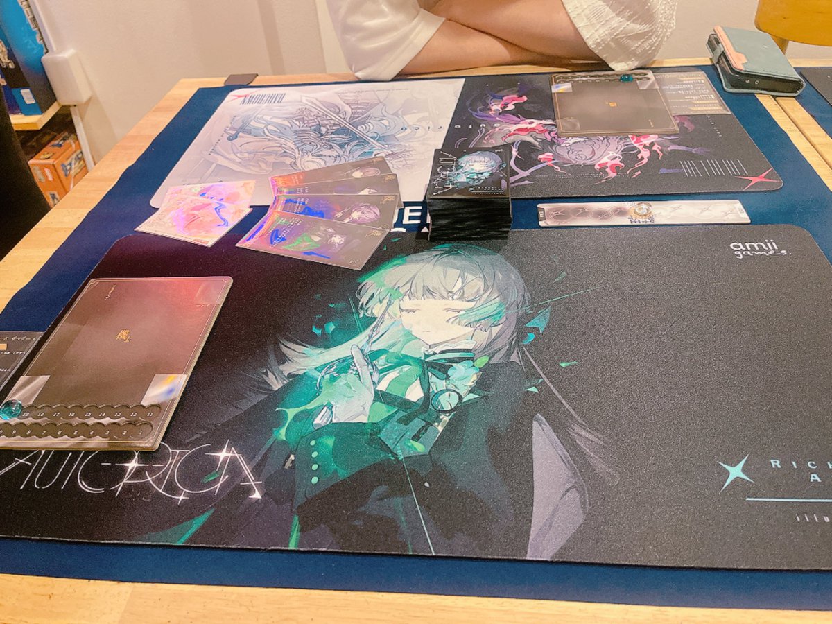 sitrus_kaf's tweet photo. amiiの新作カードゲームの試遊に参加してきた‼️‼️‼️‼️

地球初の完成版プレイヤーらしくて光栄でした🫶

イラストとデザインがほんとに良くて好きで、何よりゲームとしてめちゃくちゃ面白かった、ほんとに最高でした！！！！
買います！！！！！！

#autorica https://t.co/58ZE2jw1JU