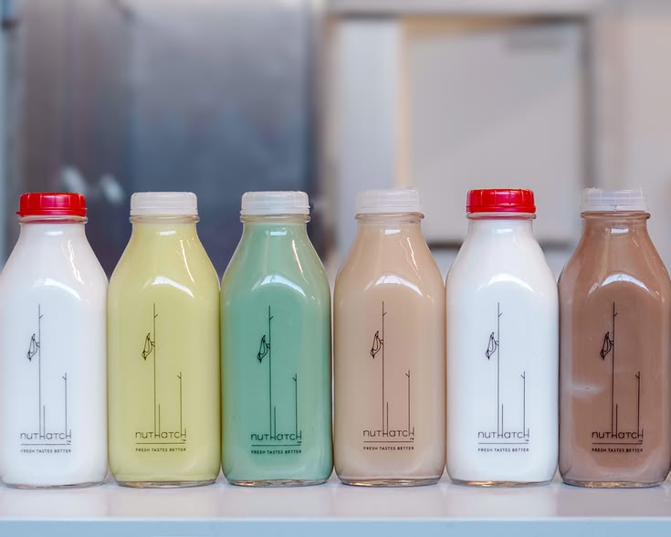 BASEBIJI's tweet photo. Tim Susu or Tim Milk shake? https://t.co/3c4ey5r30r