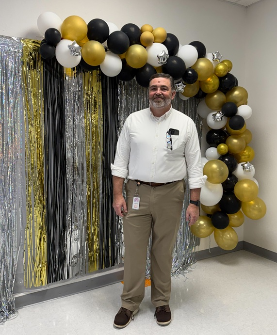 EnergyParagon's tweet photo. 🎉 Congratulations to Daniel Dale on an incredible career!
As Paragon's COO, Daniel brought leadership, dedication, and vision that helped shape who we are today. We celebrated together at his sendoff - thank you, Daniel — your impact will be felt for years to come. #paragonians https://t.co/z2itwKVtx0