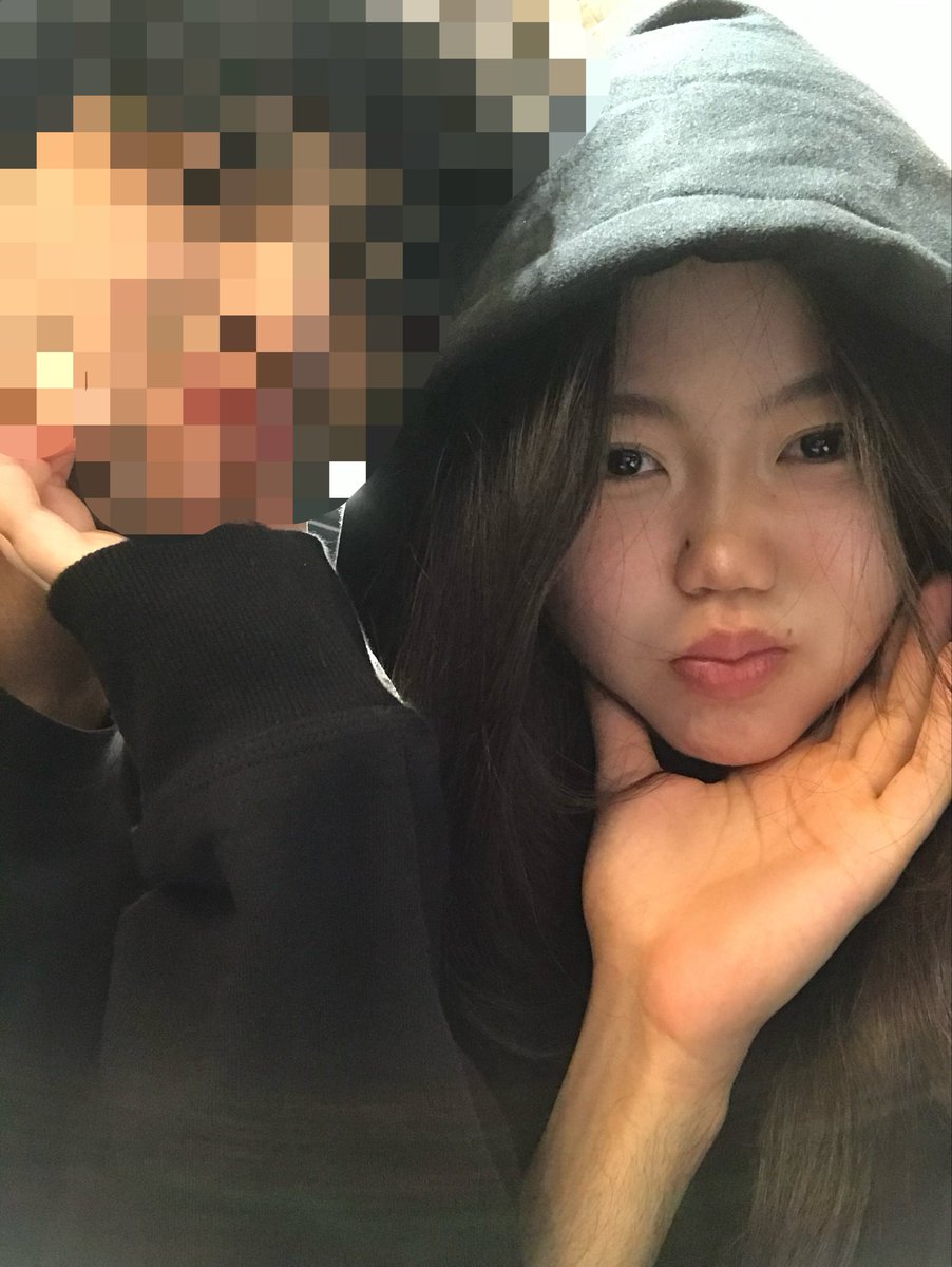 팝 tweet media