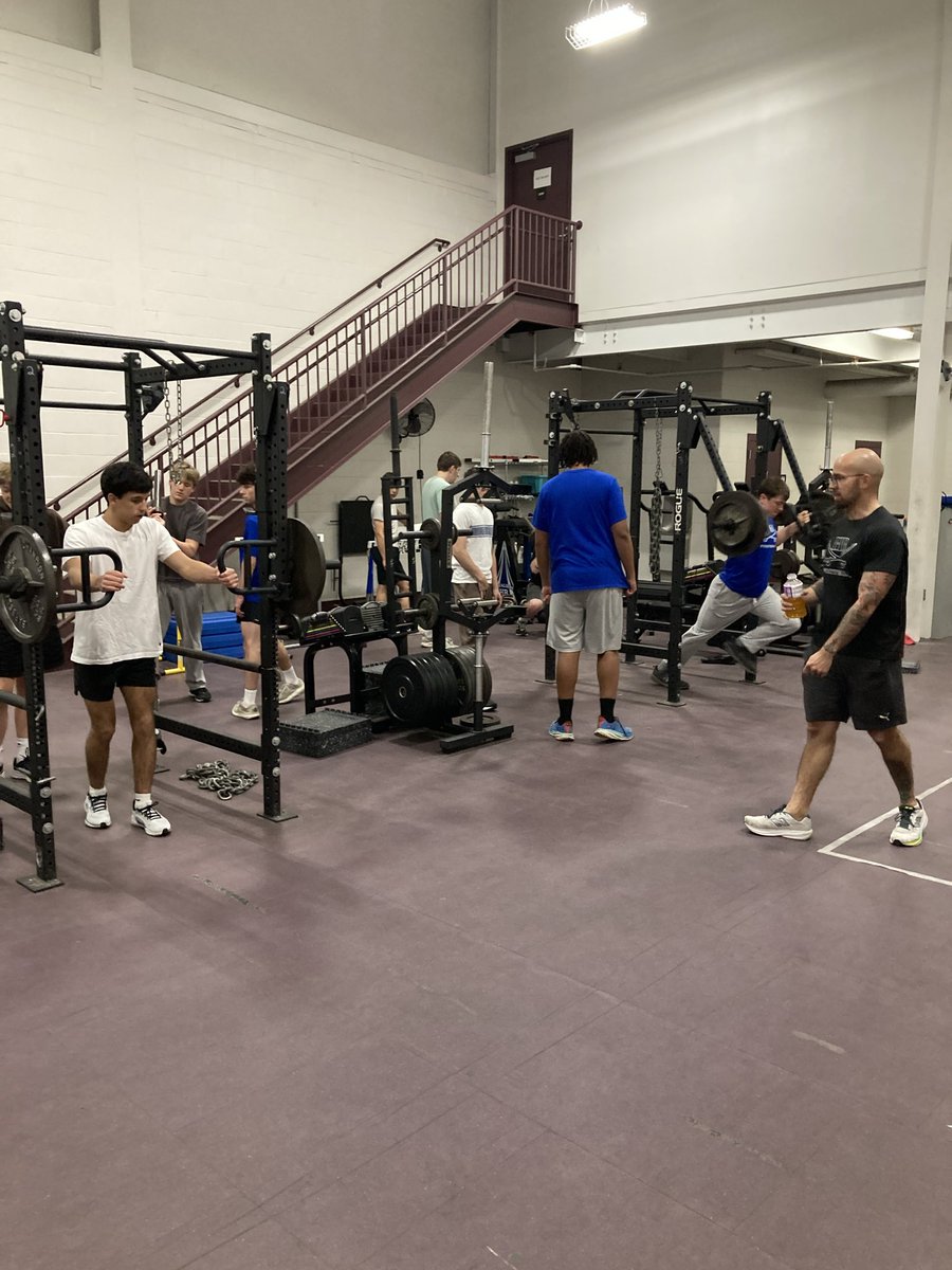 HB_HS_Football's tweet photo. Bringing the 🔥 at 6am

#FastCavs https://t.co/znlKA6hH5X