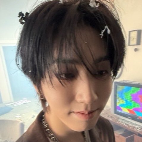 도토리‎ tweet media