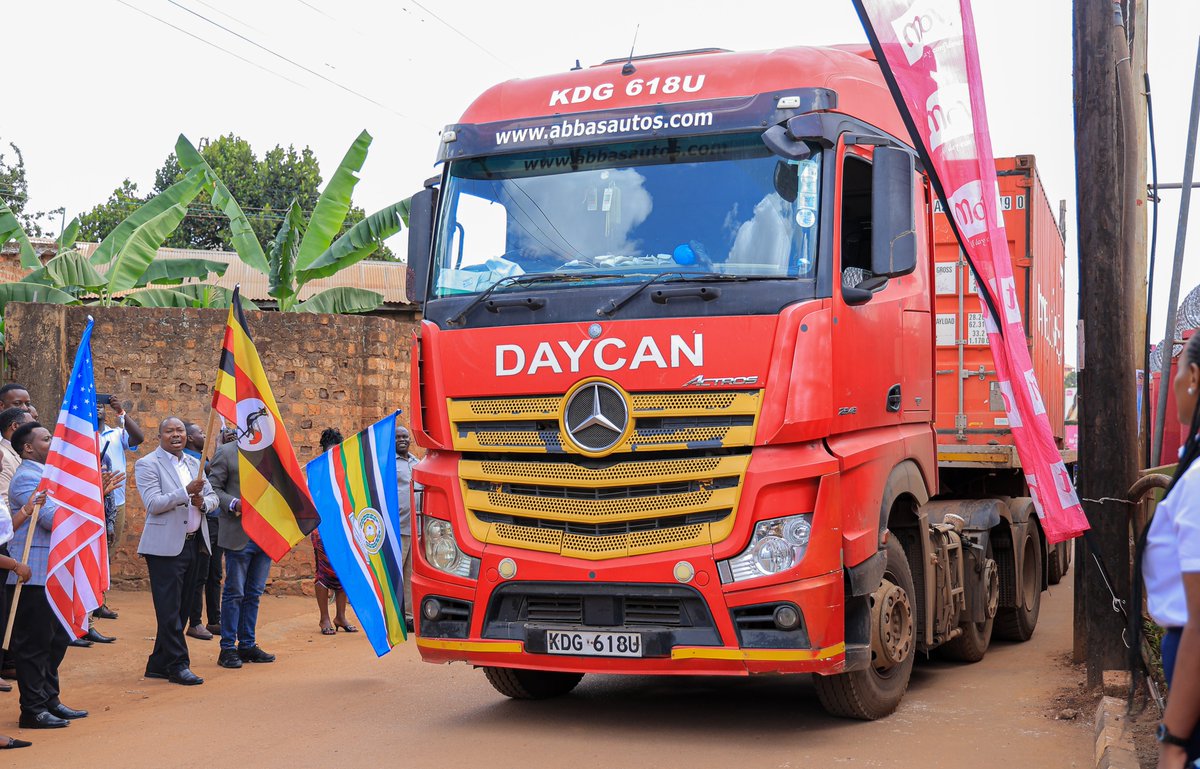 movit_ug's tweet photo. Today marks a proud milestone for Movit Products Limited as we officially flag off our first product consignment to the United States.

This achievement reflects our commitment to world-class manufacturing, global quality standards, and proudly taking Ugandan-made products to international markets.

As we continue expanding our global footprint, this milestone strengthens our vision of showcasing the best of Uganda through innovation, excellence, and value-driven personal care solutions.